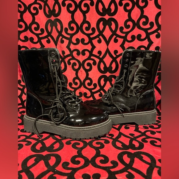 Women’s Patent Leather Combat Boots - Picture 7 of 11